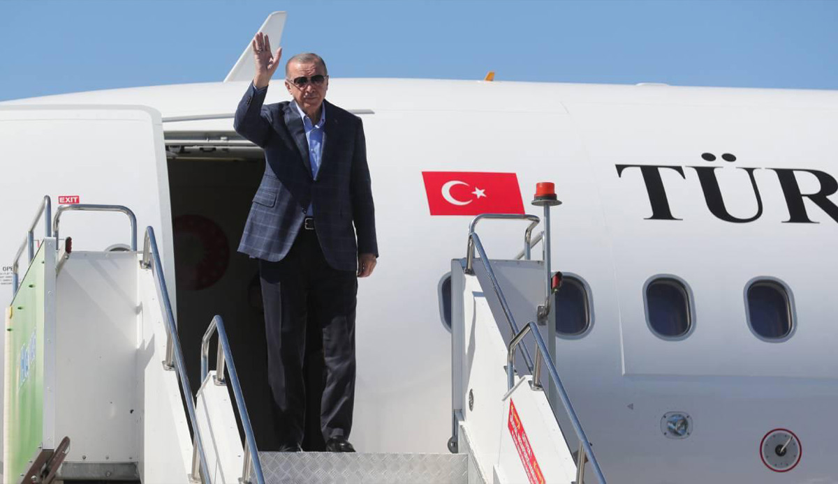 Cumhurbaşkanı Recep Tayyip Erdoğan, G-20 Liderler Zirvesi’ne katılmak üzere Hindistan'a gitti. Liderlerle ikili görüşmeler yapacak olan Erdoğan, tahıl koridoru ve iklim değişikliği konusunda önemli mesajlar verecek.