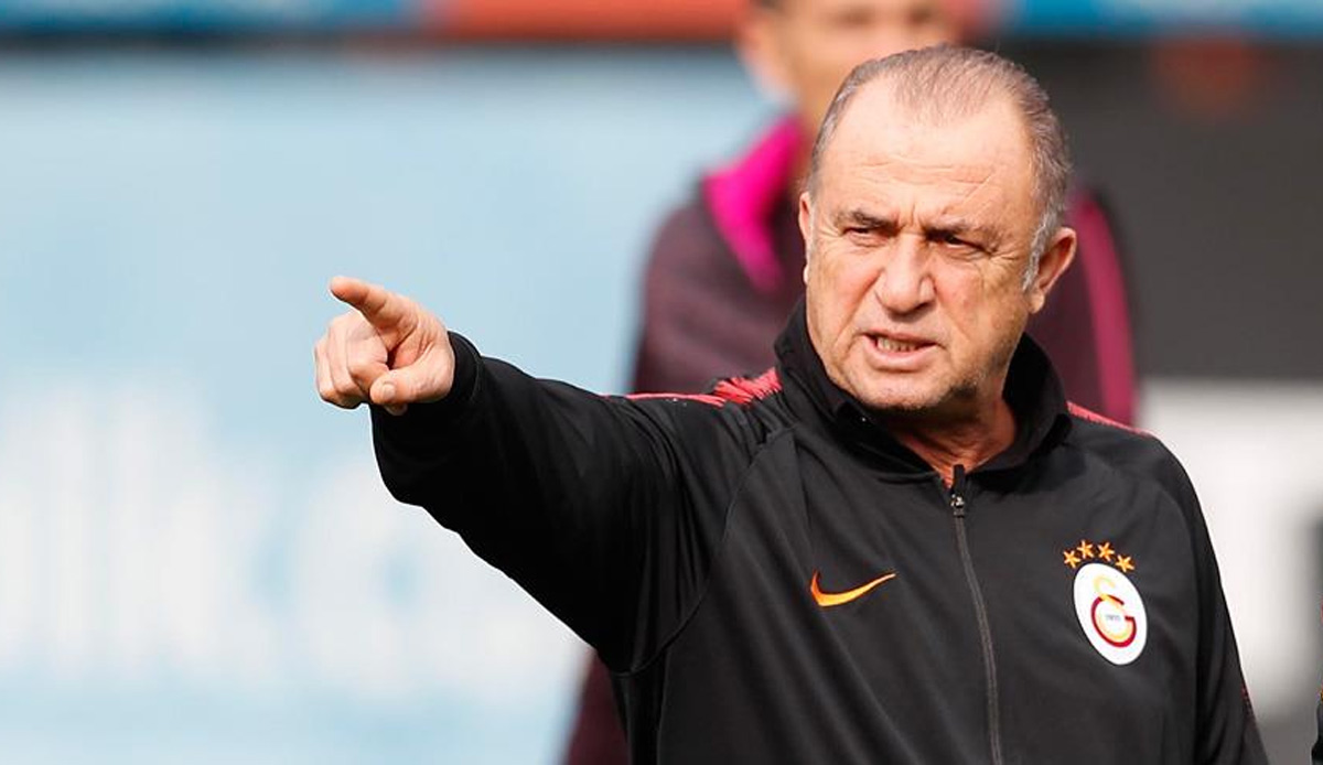 70 yaşına giren Fatih Terim’in doğum günü uçakta kutlandı
