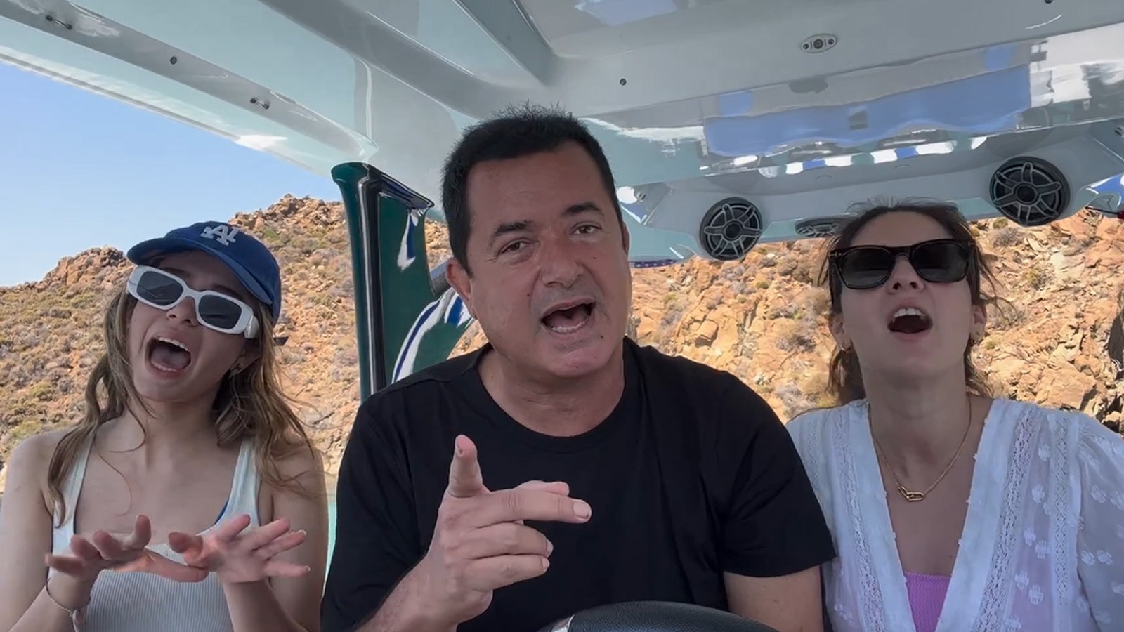 Acun Ilıcalı’dan şaşırtan rap performansı… Videosuna beğeni yağdı