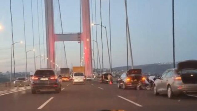 Köprüde bir garip olay! Kimse ne olduğunu anlayamadı