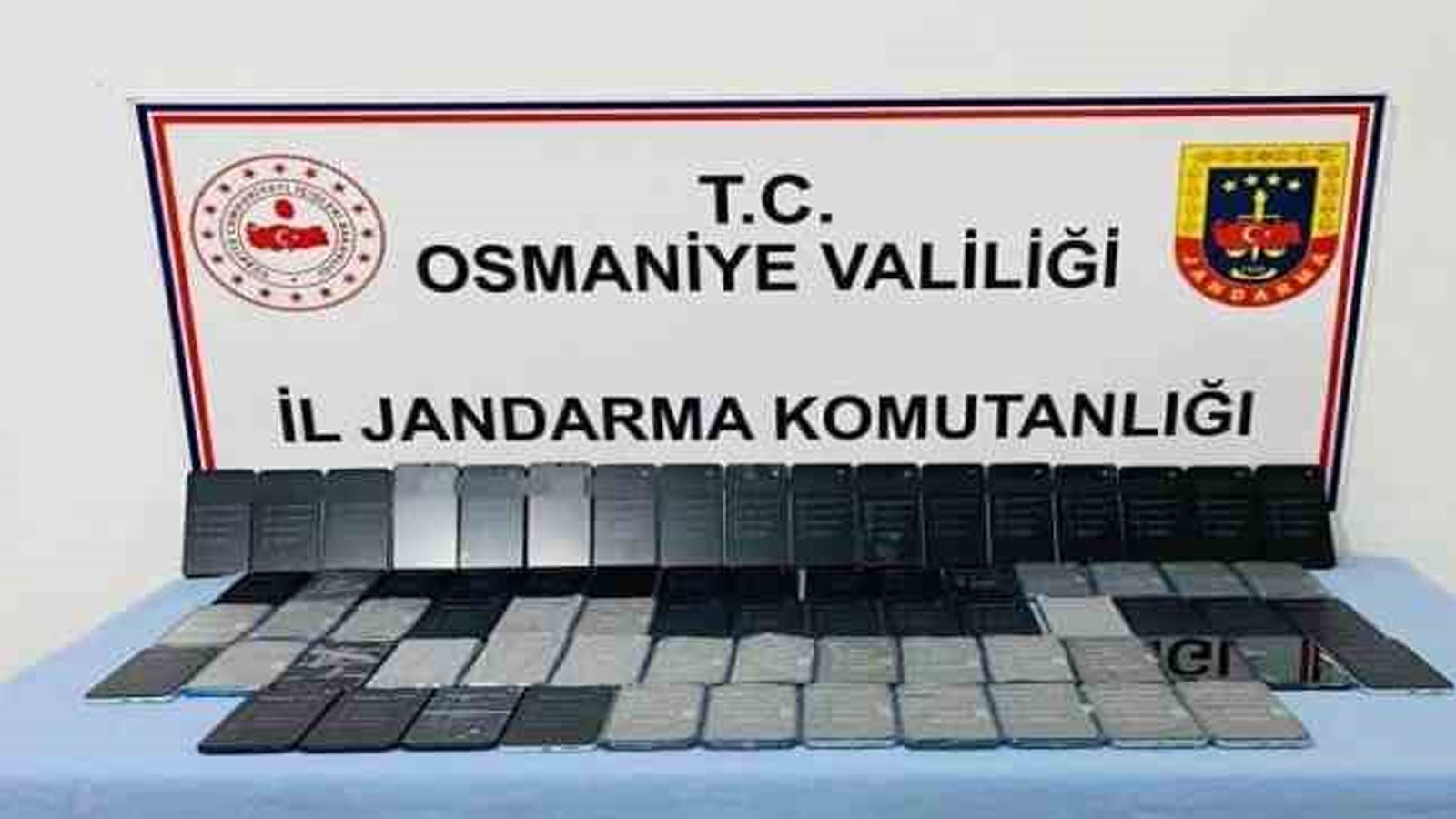 Kaçakçılığa geçit yok! 2 milyon TL değerinde cep telefon ele geçirildi