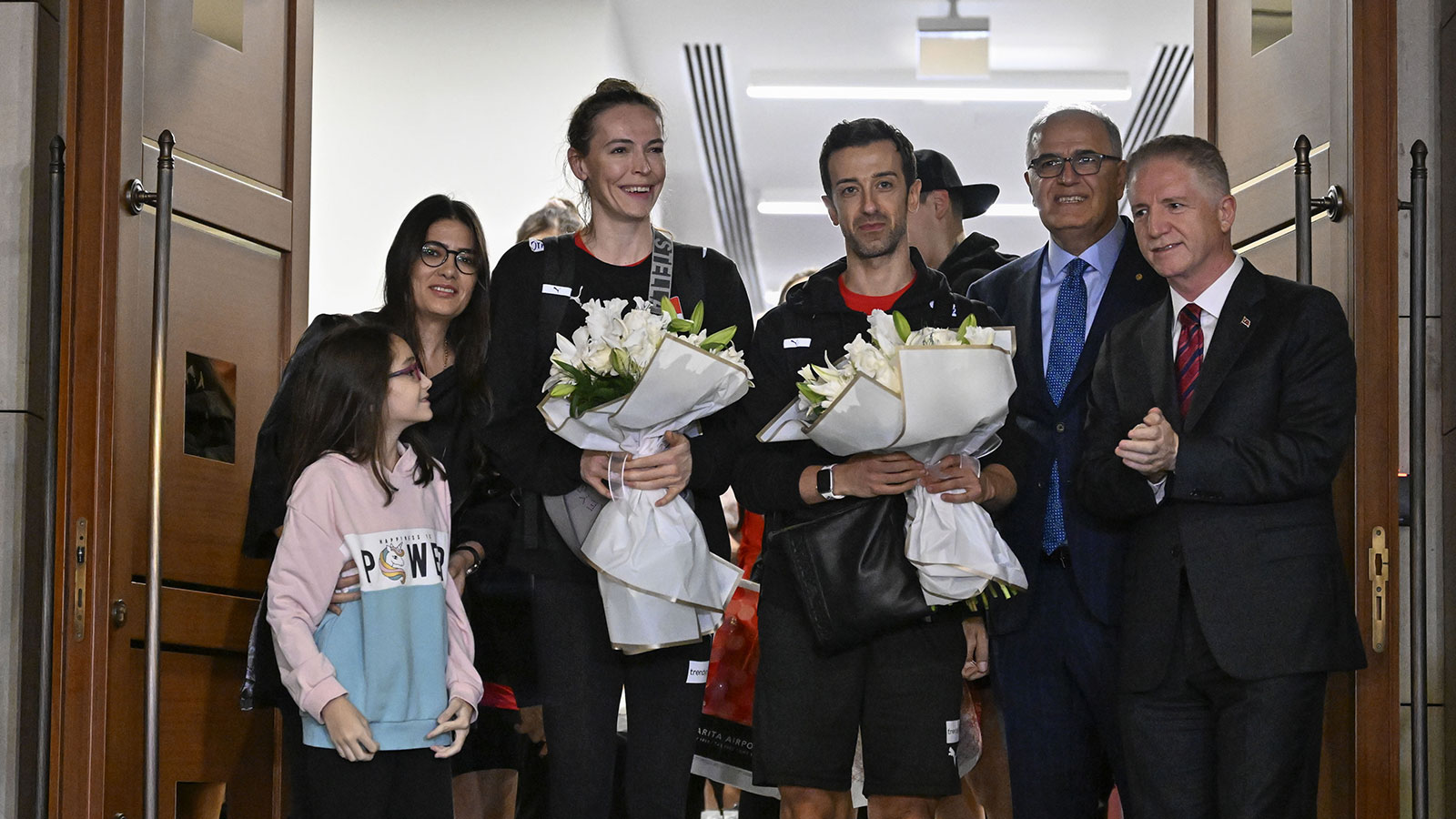 Filenin Sultanları yurda döndü! Artık gözler Paris 2024'te