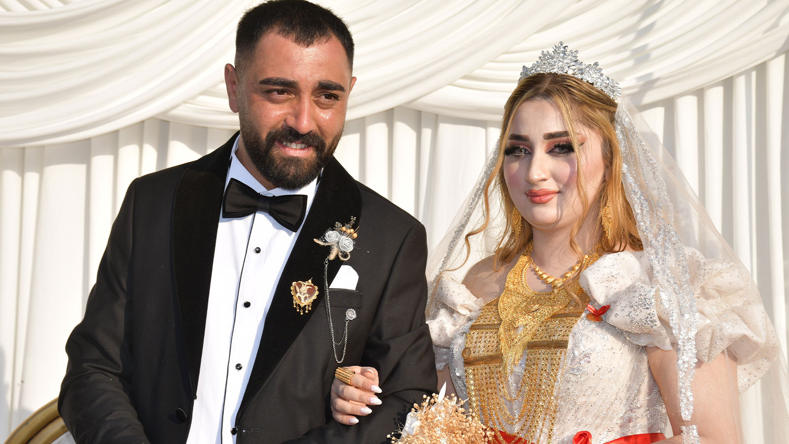 Fenomen Tıvorlu İsmail’in oğlunun, 2 gün süren düğününde 7 milyon liralık takı takıldı
