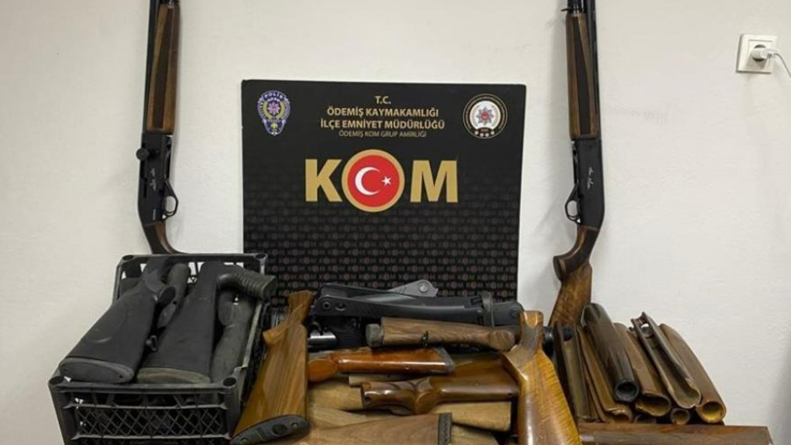 Silah imalatı ve ticareti yapılan adrese baskın