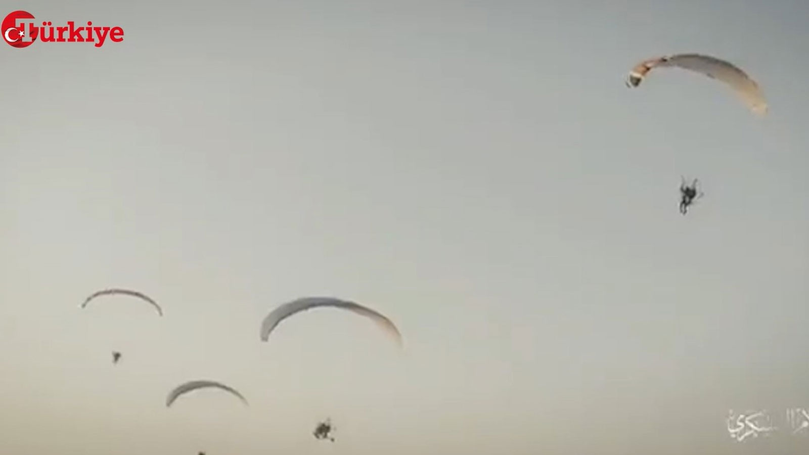 Hamas, İsrail'in savunma kalkanını motorlu paraşütle aştı!