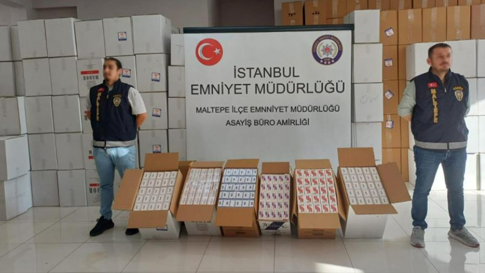 Maltepe’de operasyon! 26 bin 100 adet ele geçirildi