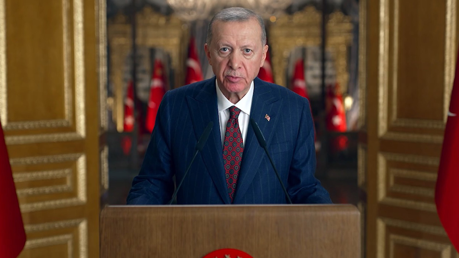 Cumhurbaşkanı Erdoğan deprem konutlarının teslim tarihini duyurdu