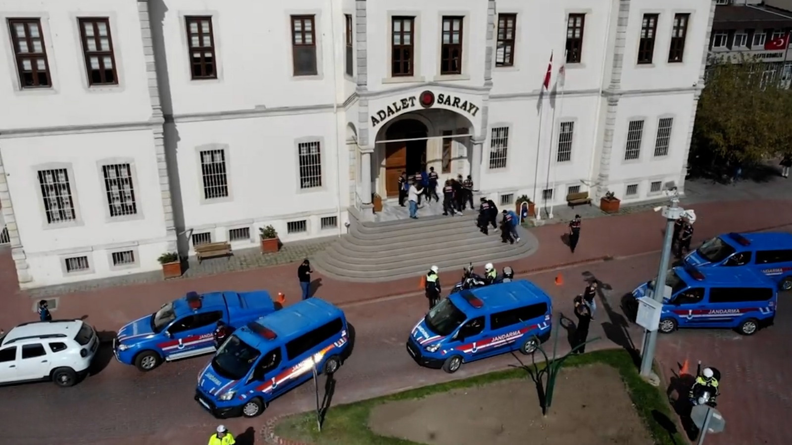 'Uzuner' ve 'Pelit' çeteleri çökertildi