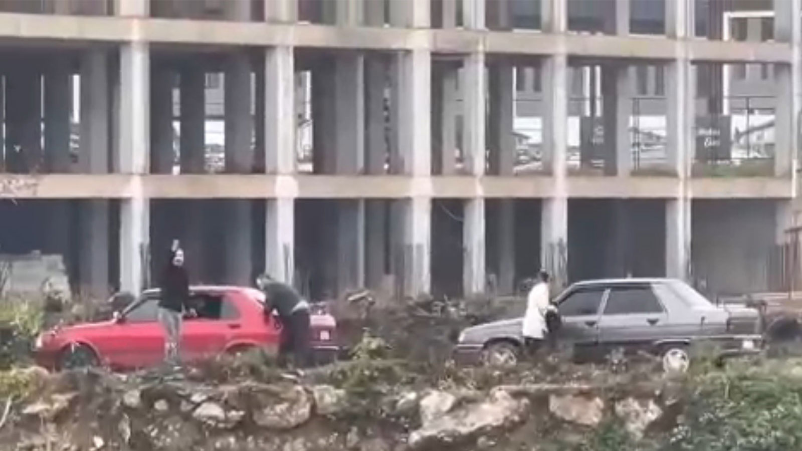 Düzce'de arkadaş kavgası: 1 ölü, 1 yaralı
