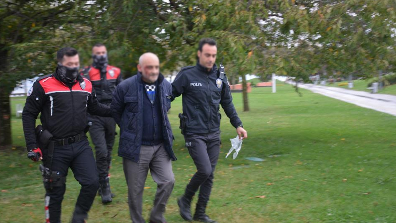 Eşini 12 yerinden bıçaklamıştı: Pişkin kocanın bahanesi pes dedirtti!