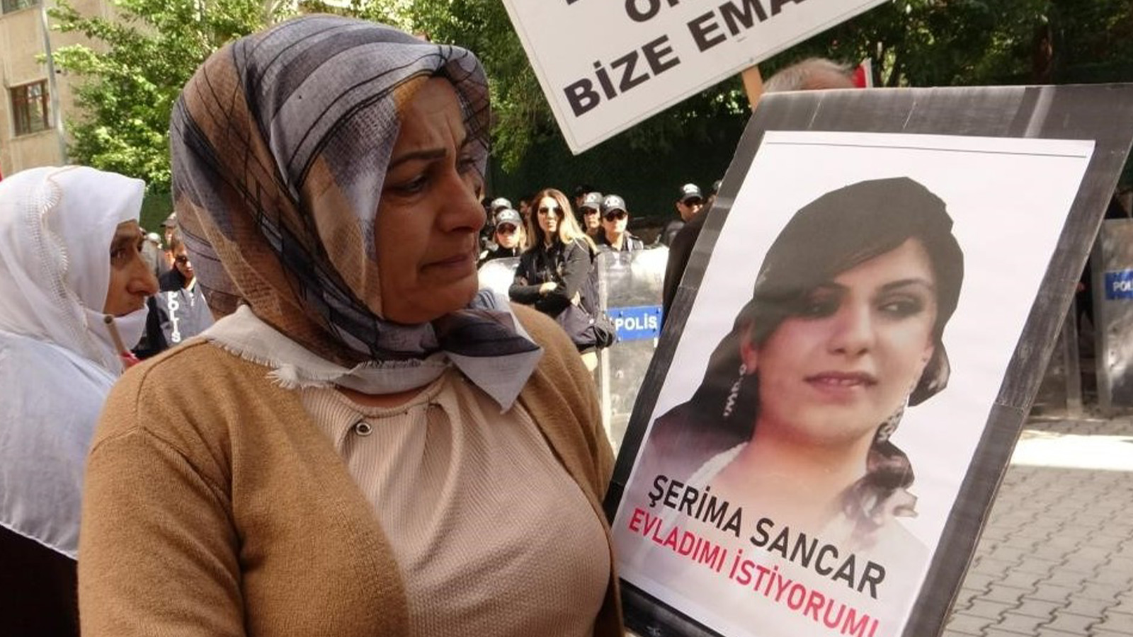Evlat nöbetinde kızına seslendi: Kızım beni duyuyorsan gel teslim ol