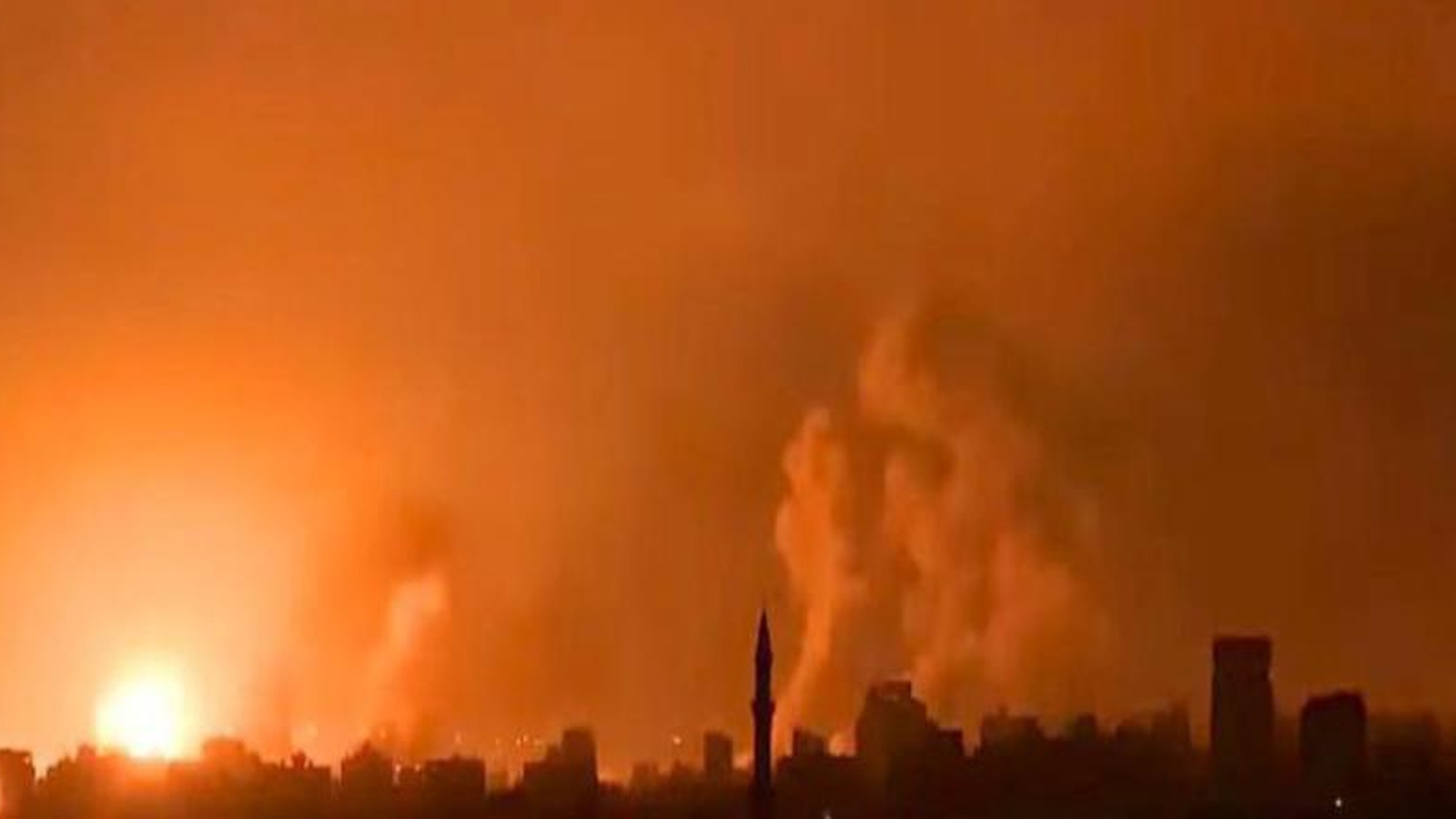 Gazze bombardıman altında, iletişim ağı tamamen çöktü