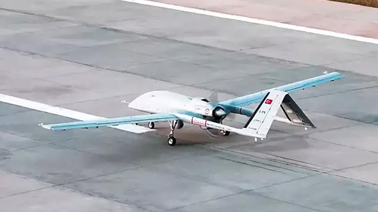 Son dakika... Bayraktar TB3 SİHA ilk uçuşunu yaptı!