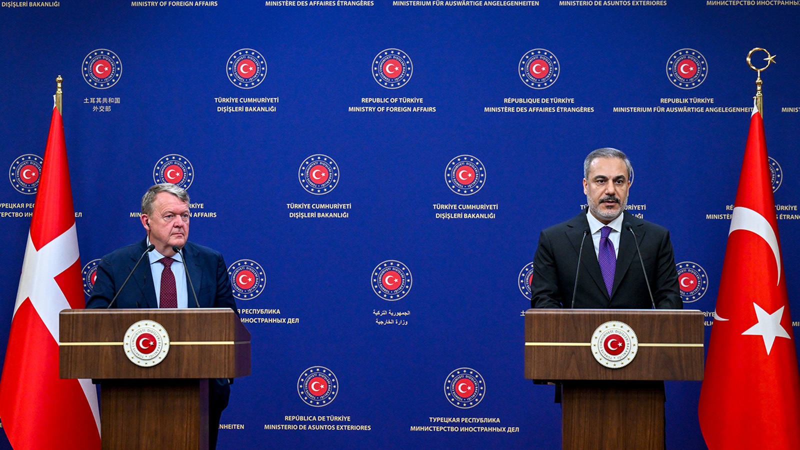 Hakan Fidan, basın toplantısında tepki gösterdi: Danimarkalı bakana tokat gibi cevap