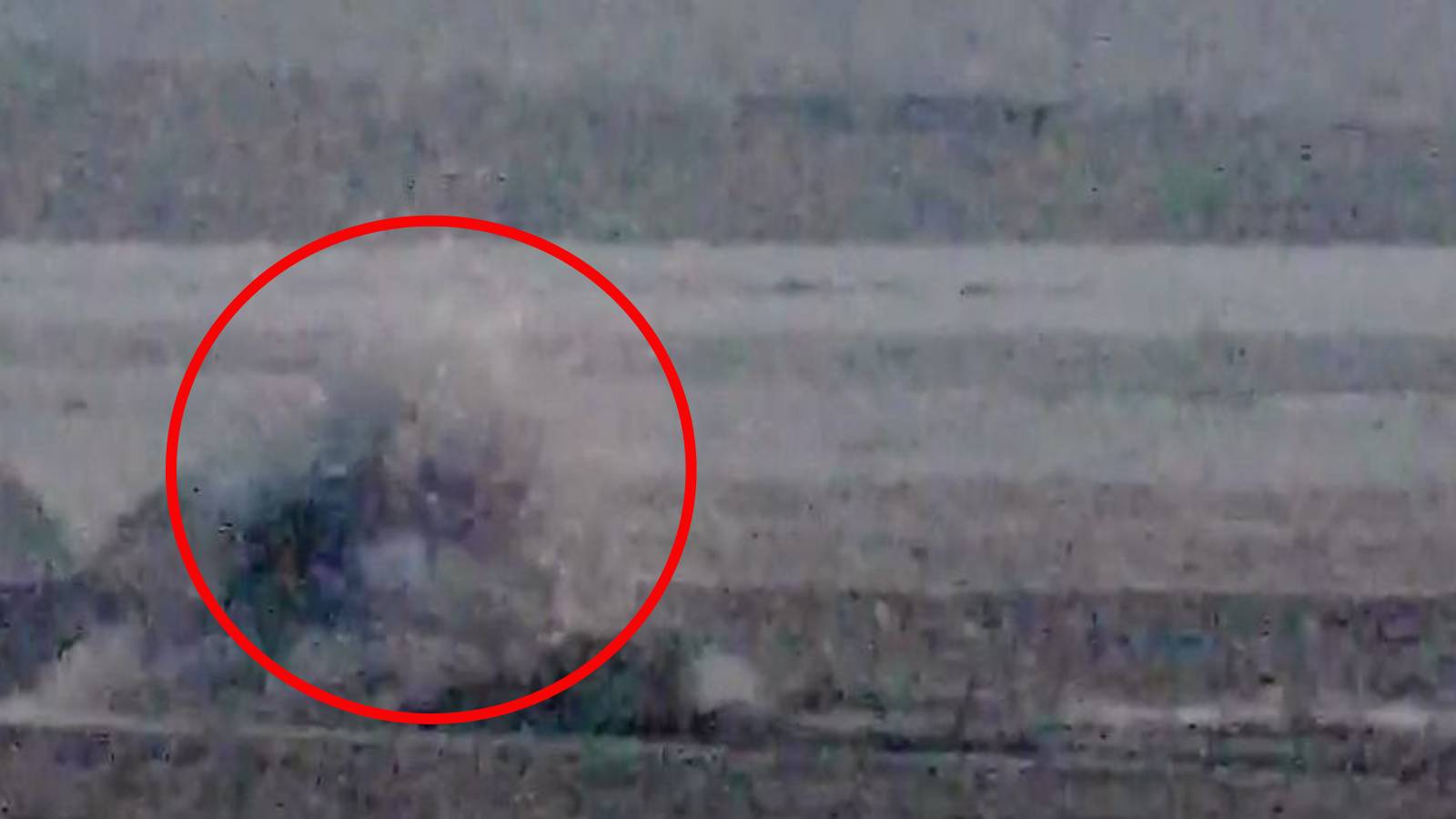 Kassam Tugayları İsrail zırhlı aracını Kornet füzesiyle vurdu!