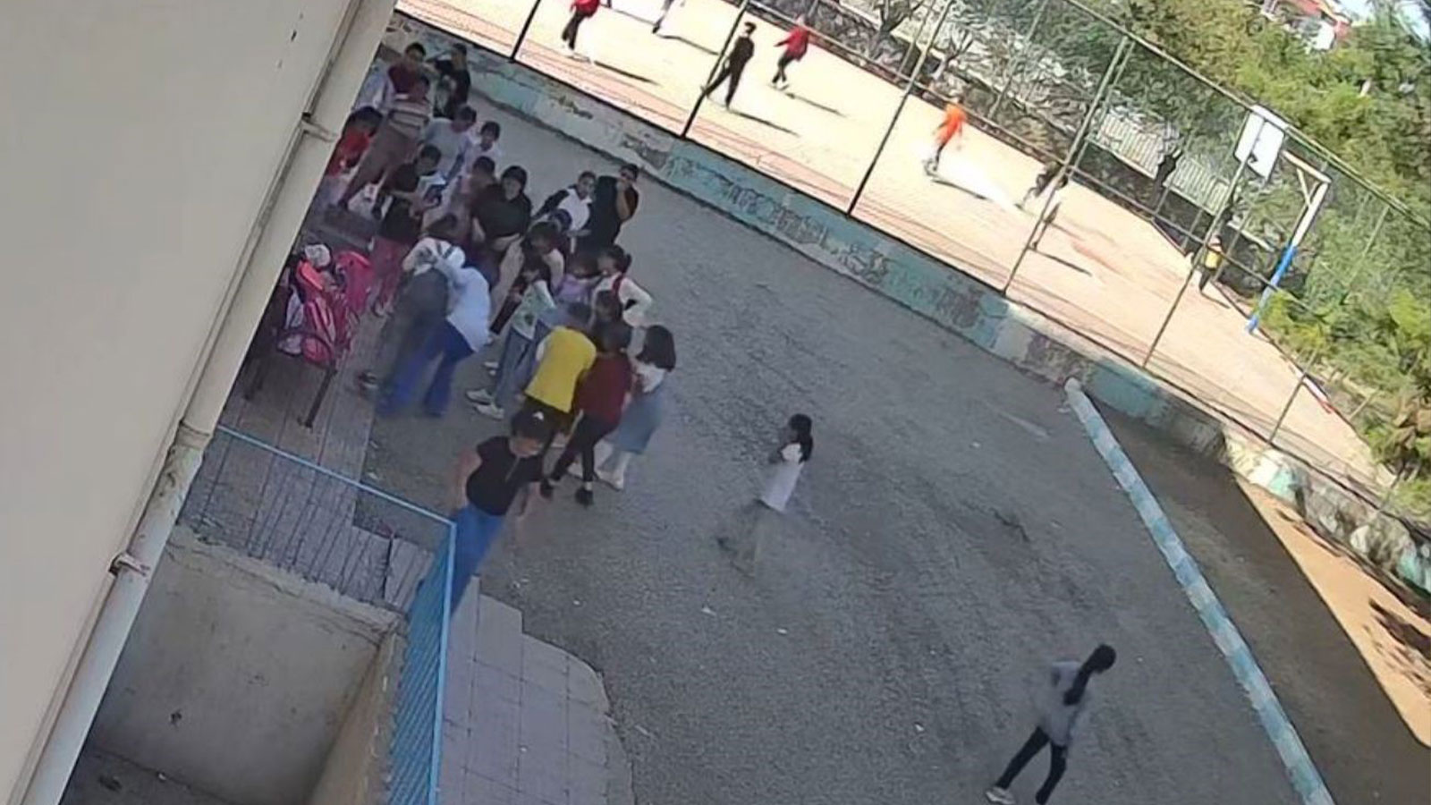 Heimlich manevrası ile öğrencisinin hayatını kurtardı: