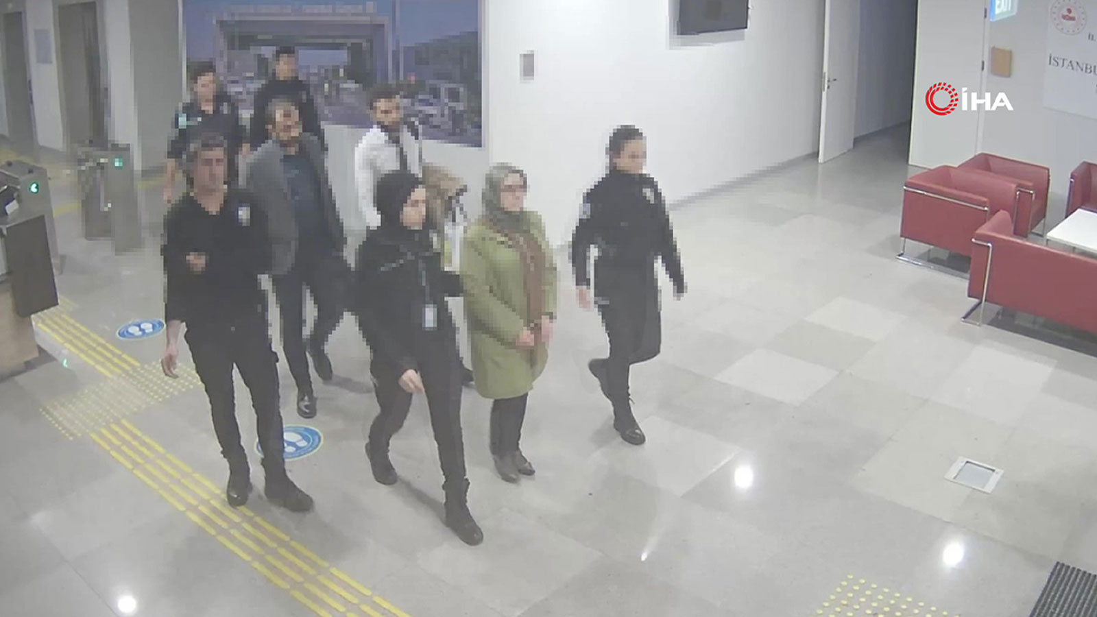 Eski HDP’li vekil Hüda Kaya, İstanbul’da gözaltına böyle alındı