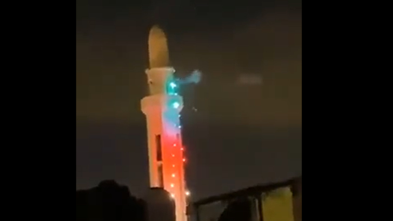 İsrail askeri Batı Şeria'da minareyi hedef aldı