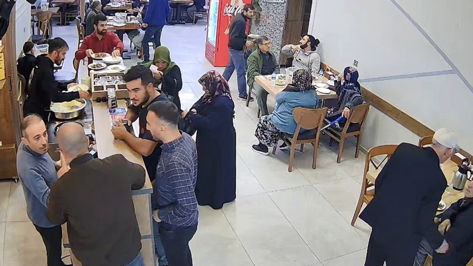 Yemeği beğenmeyince hesabı ödemeyen kaymakama soruşturma