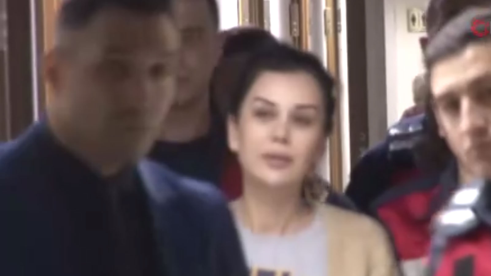 Dilan ve Engin Polat çifti ifade vermek için Küçükçekmece Adliyesi'ne getirildi