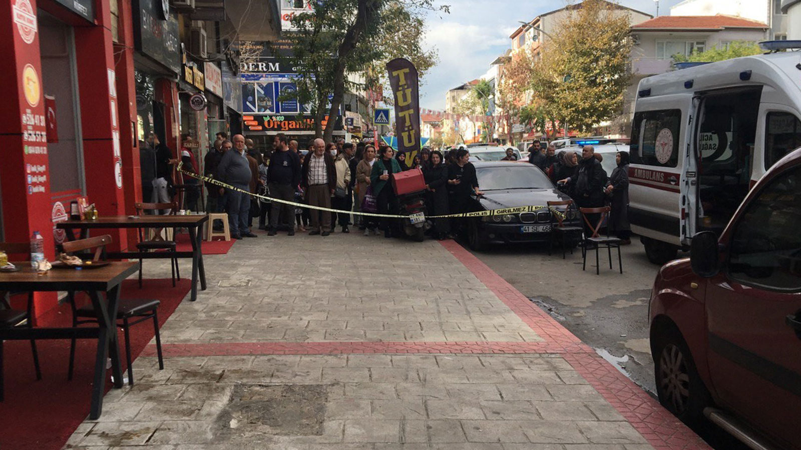 Kocaeli'de kadın cinayeti: Yemek yerken öldürüldü