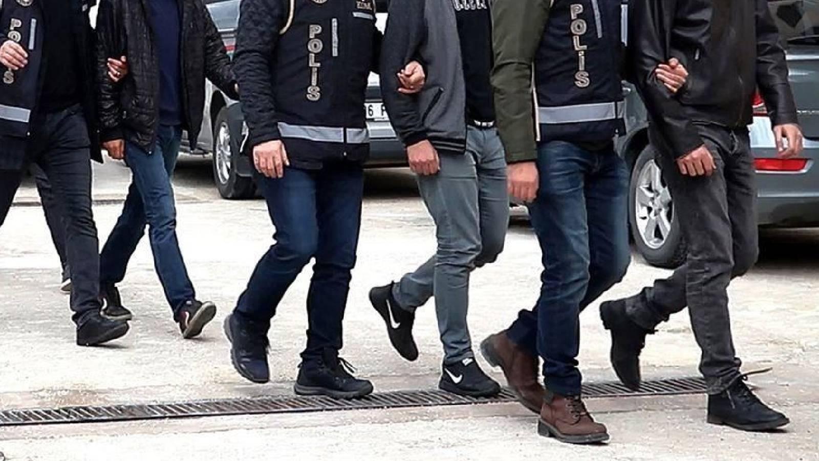 Bakan Yerlikaya duyurdu: İstanbul merkezli 3 ilde 'Kahramanlar' operasyonu!