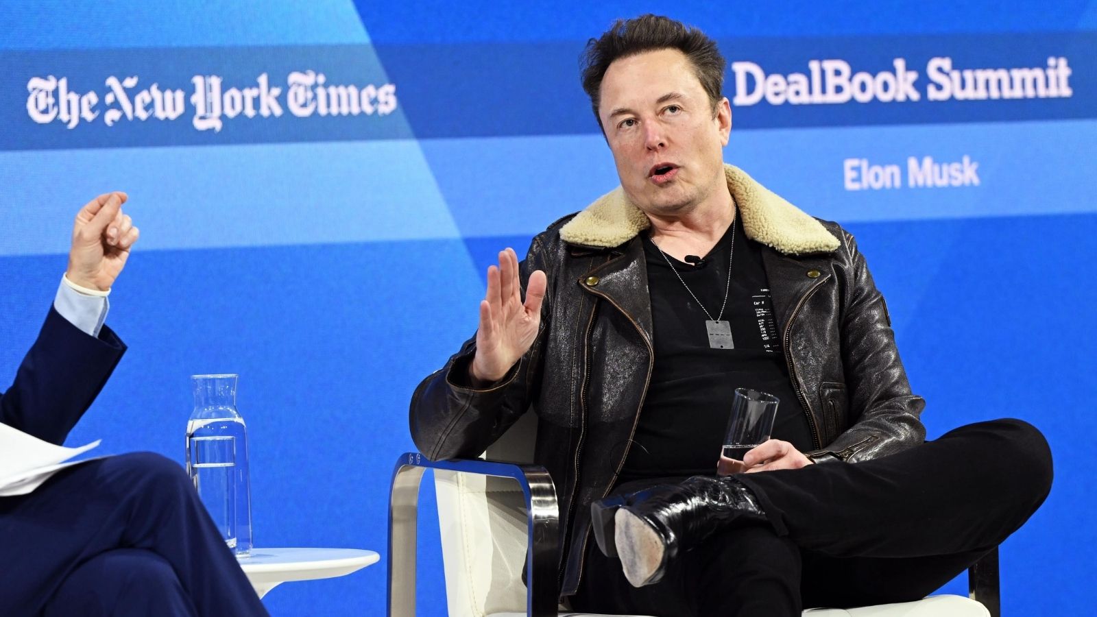 Elon Musk, X’e reklam vermeyi durduran şirketlere cevap verdi