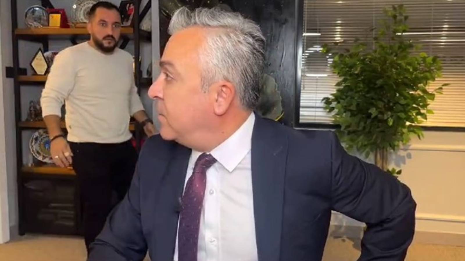 Bursa’yı 5.1 ile sallayan depreme canlı yayında yakalandı! İşte o anlar…