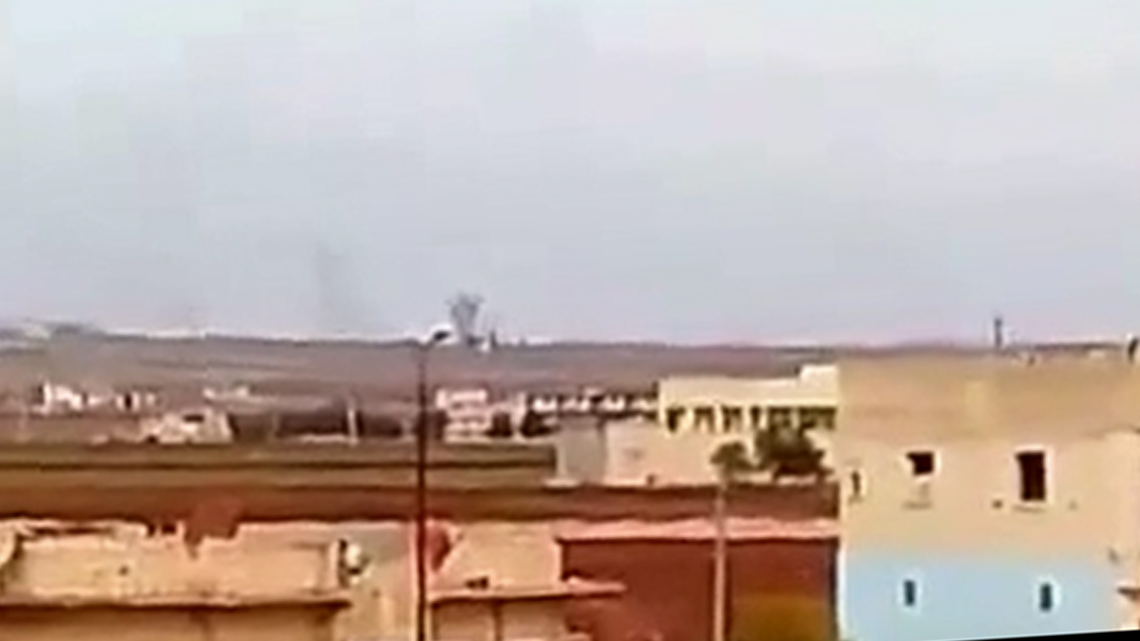 Türk topçuları Tel Rıfat'ta YPG/PKK'ya ait mevzileri bombardımana aldı
