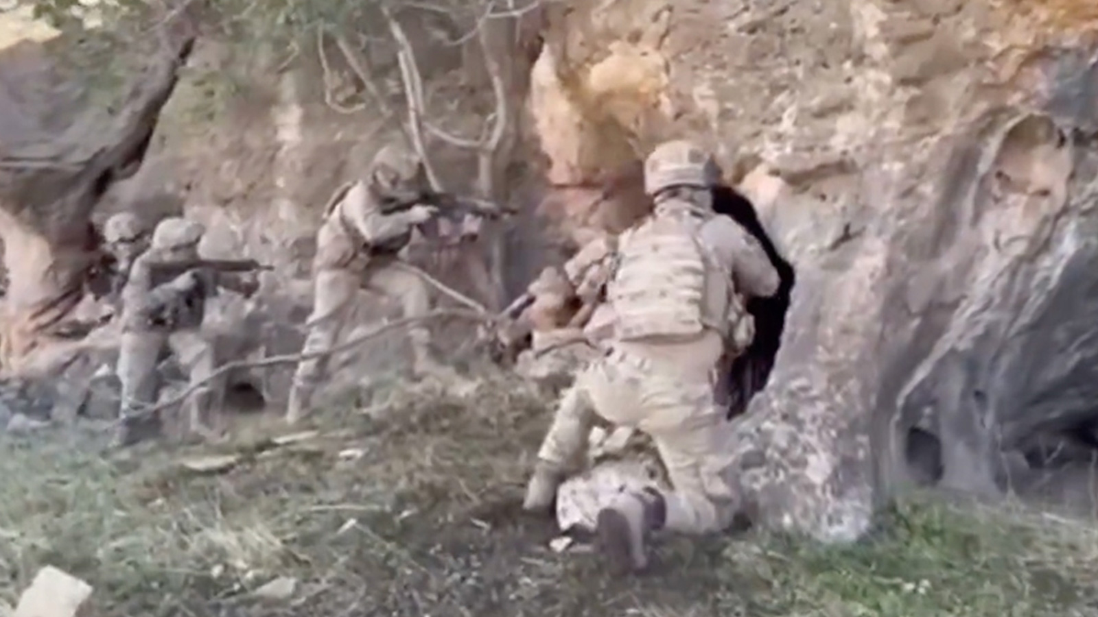 Teröre 12 ilde darbe: 78 barınma alanı imha edildi