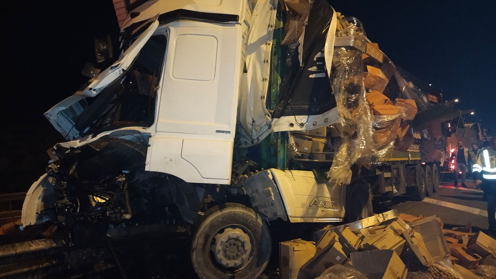 TEM Otoyolu'nda feci kaza!