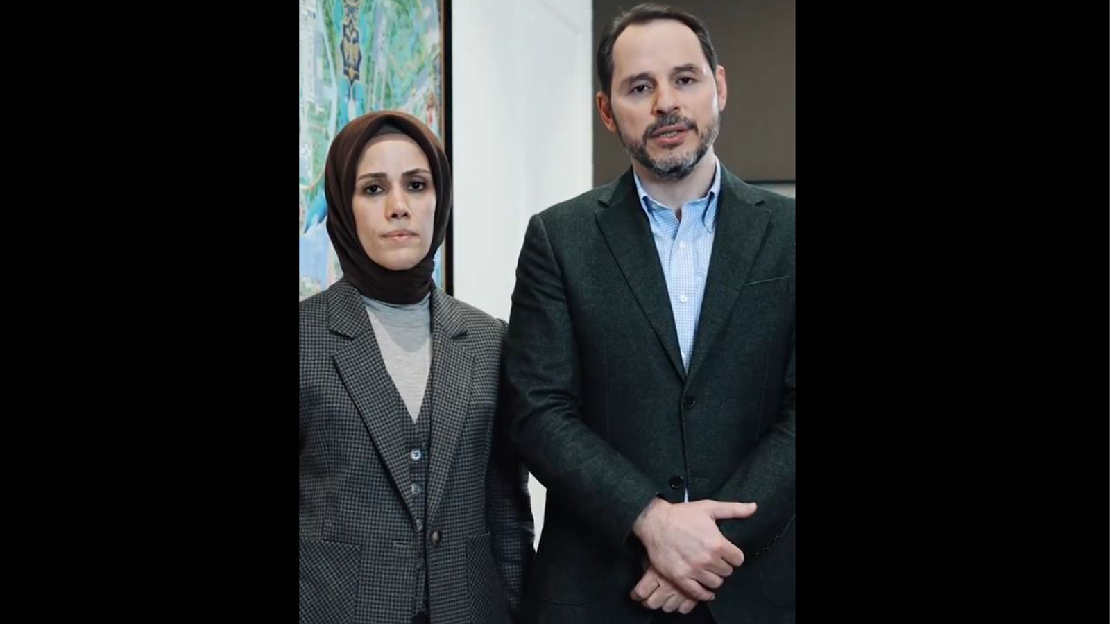 Berat-Esra Albayrak çiftinden Türkiye'ye çağrı:Mehmetcik ve Filistin'e destek için Galata'da buluşalım