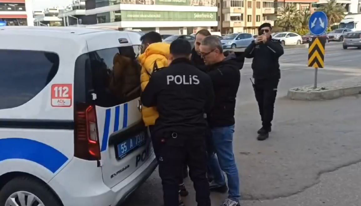 Bakan Yerlikaya 'x' platformundan duyurdu! Sosyal medya fenomeni Azad Yılmaz gözaltına alındı