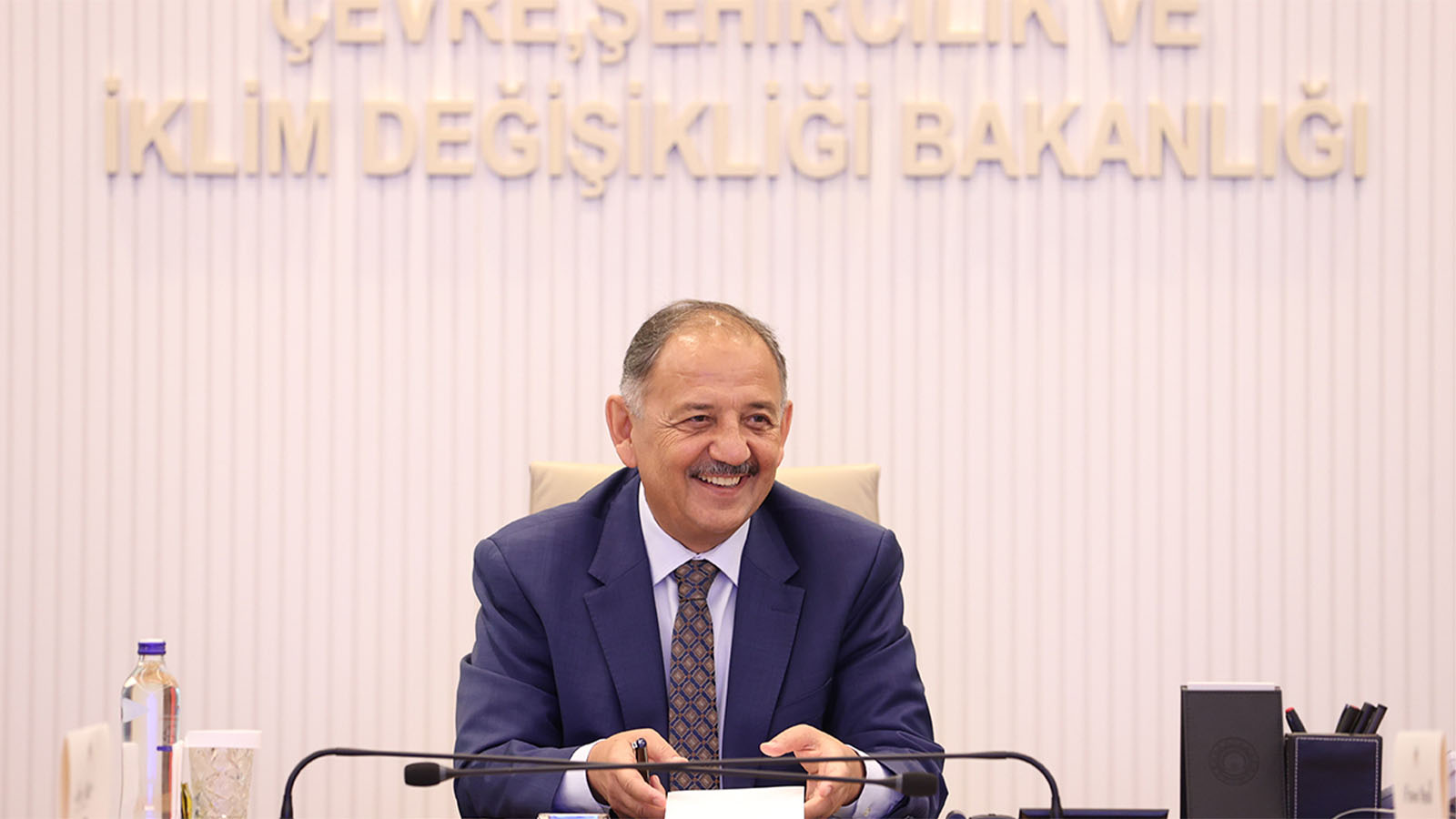 Bakan Özhaseki ile muhtar arasında ilginç diyalog: konforlu gibi gözüküyor