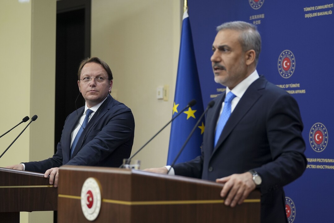 AB Komiseri tarih vererek duyurdu: Türkiye'ye 2.4 milyar euroluk doğrudan yatırım - 1. Resim