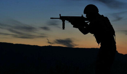 PKK'da çözülmeler devam ediyor! Bir örgüt mensubu daha teslim oldu - gundem