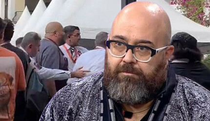 Somer Şef’in koruma ordusu gündem oldu! Yorumlar gecikmedi: “Adam kuru fasulyeyi iyi yapıyor diye korunuyor” - magazin
