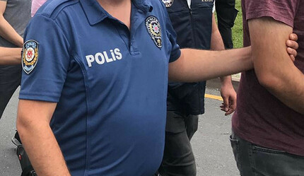 FETÖ nedeniyle ihraç edilen astsubayın aracından çıkanlar şoke etti  - gundem