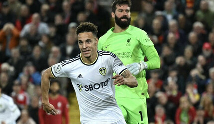 Liverpool'a bir darbe de Leeds United'dan! 8 maç sonra 3 puanı bir arada gördüler - spor