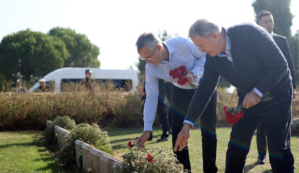 Bakan Akar ve NATO Genel Sekreteri Jens Stoltenberg'ten Şehitler Abidesi'ne ziyaret - gundem