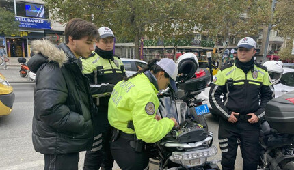 İstanbul’da elektrikli scooter denetimi: Binlerce lira ceza kesildi - gundem