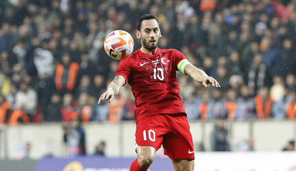 Hakan Çalhanoğlu: Kuntz'u çok seviyoruz. Faroe Adaları maçından sonra ne kadar üzüldüğünü gördüm - spor