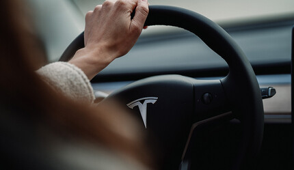 Otomobil devinden yine aynı uyarı: Tesla 80 bin aracı ‘hata’ nedeniyle geri çağırdı - t-otomobil