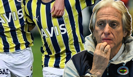 Fenerbahçe'nin golcü yıldızı takımda kalıyor! Menajeri yöneticilerle bir araya geldi - futbol