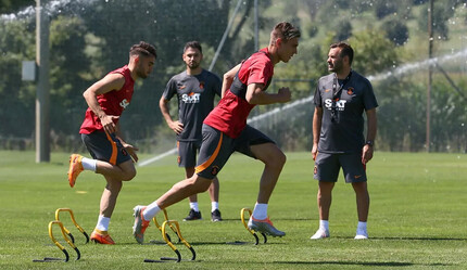 Herkes tatile çıktı o idman yaptı! Galatasaray'da Yunus Akgün Okan Buruk'un gözüne girdi - futbol