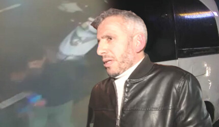 İnsanlık ölmüş dedirten anlar kamerada: Kazayı fırsat bildiler, cep telefonunu çalıp kaçtılar - ekonomi