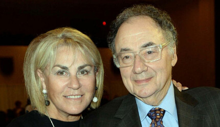 Milyarder çiftin ölümündeki sır çözülemedi: Ailesinin katilini bulana 35 milyon dolar verecek - dunya