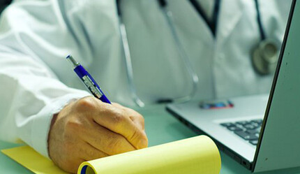 Google 'doktor yazısı' derdine son veriyor: Artık okunmayan el yazısı kalmayacak - teknoloji