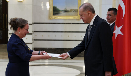 İsrail'in Türkiye Büyükelçisi Lillian Cumhurbaşkanı Erdoğan'a güven mektubunu sundu - politika