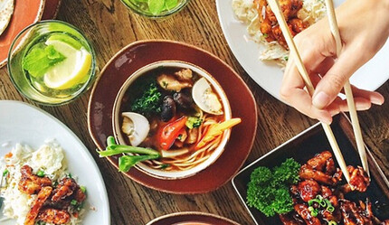 Yemek yerken su içmeyin! Sebebini uzmanı açıkladı - saglik